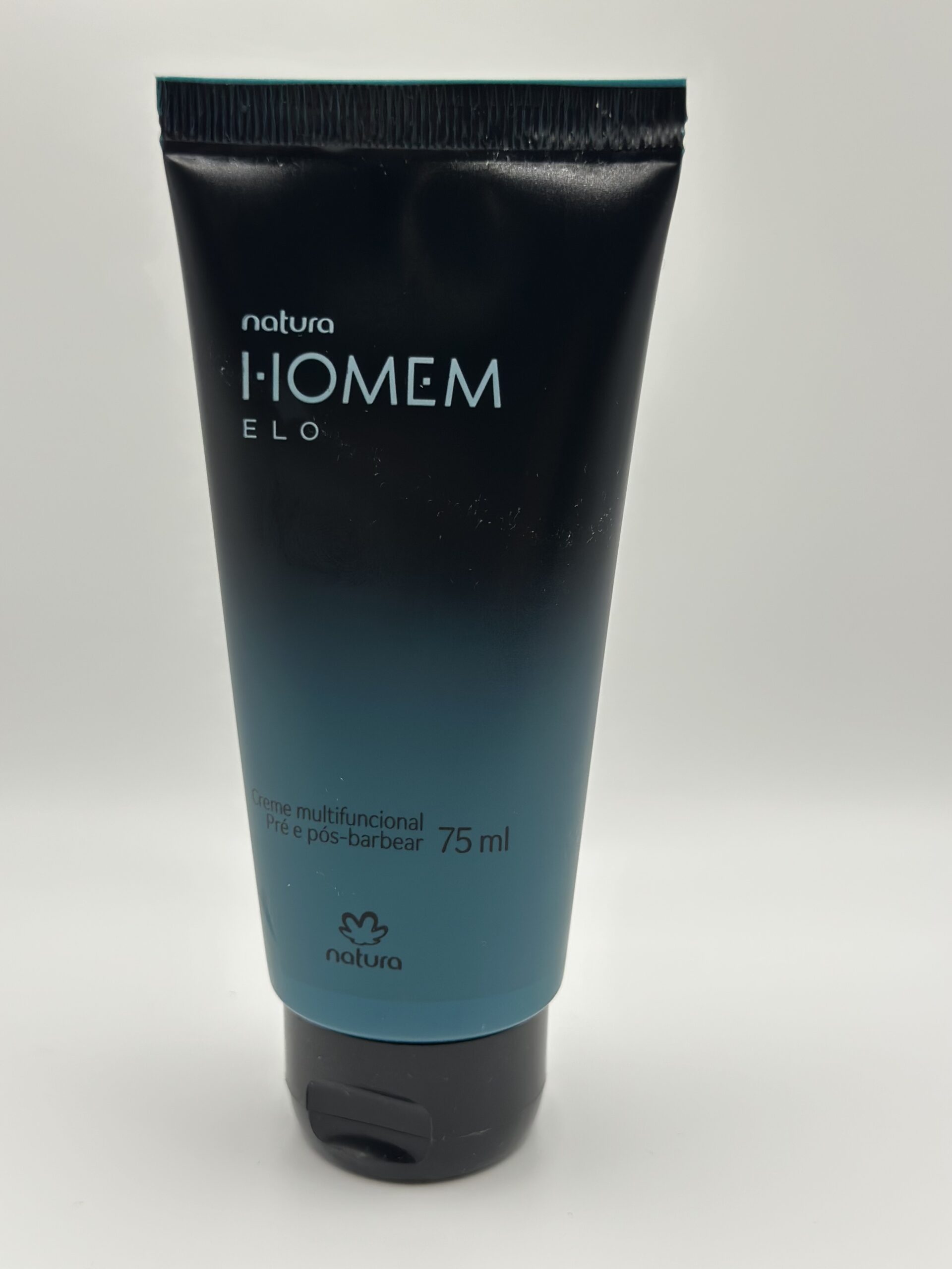 Crema multifuncional para antes y después de afeitar